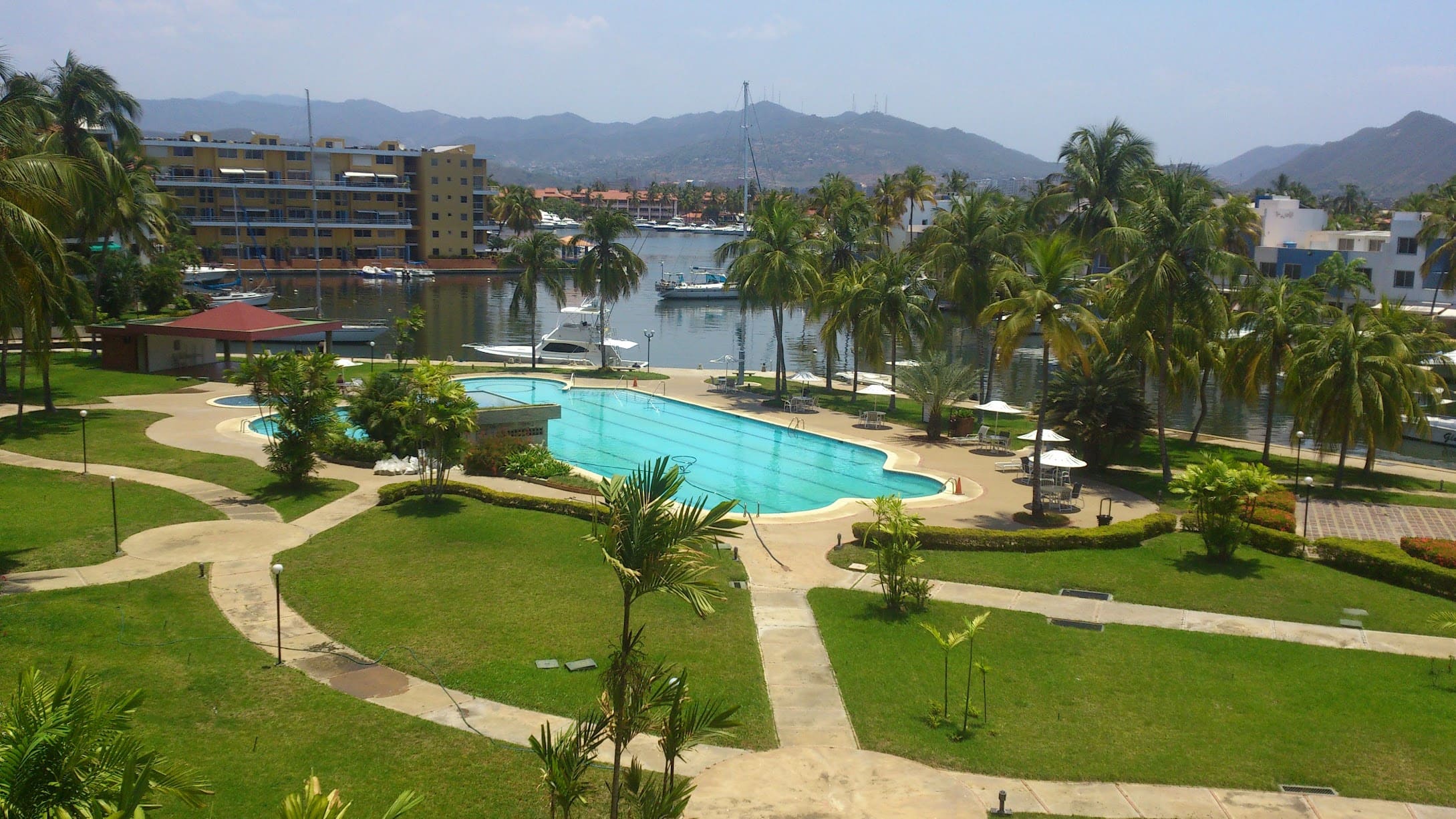 Villa vacacional en alquiler en Venezuela - Edo. Anzoátegui - Lechería - Villa 540 - 1